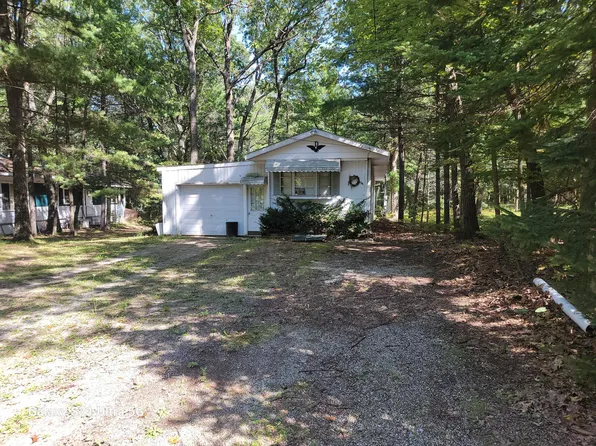 315 Windsor Dr, Prudenville, MI 48651