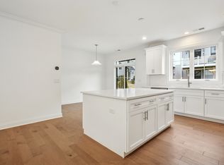 5 E Cross Trl #5, Danbury, CT 06810