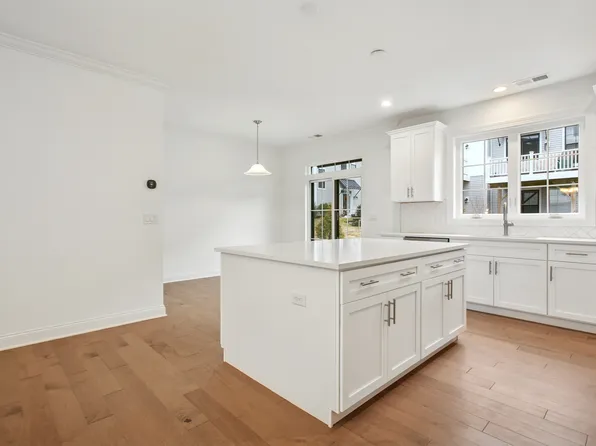 5 East Cross Trail #5, Danbury, CT 06810