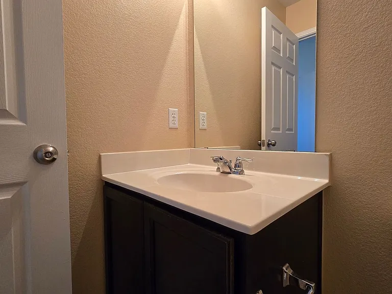 307 E Gemini Ln — Photo 26