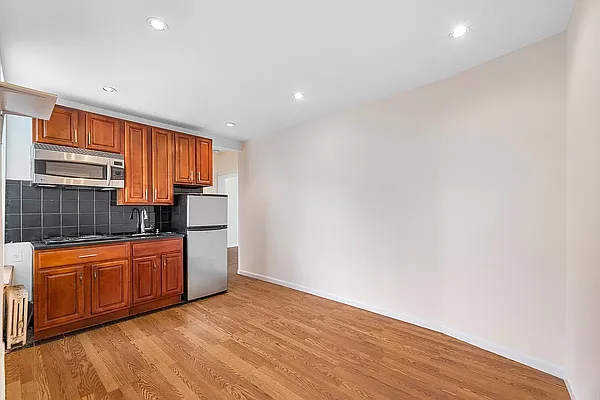 Rented by REAL New York | media 12