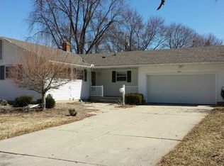 2804 Scott St, Midland, MI 48642