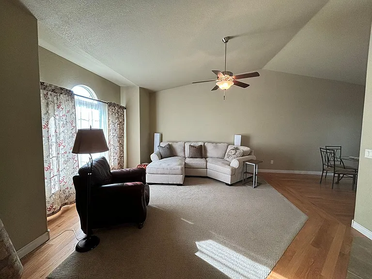 6817 Dunsmore Rd — Photo 4