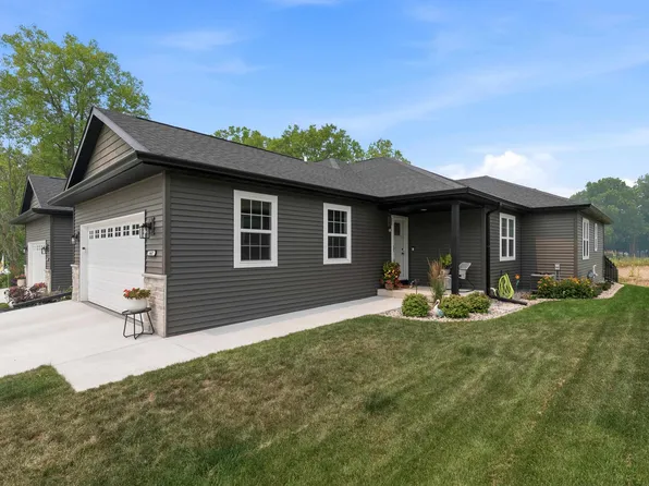 1467 Lynn Ave, Fond Du Lac, WI 54937