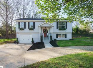 431 Maplewood Cir, Greer, SC 29651