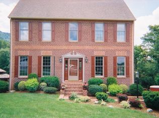 636 Dove Cir, Bluefield, VA 24605