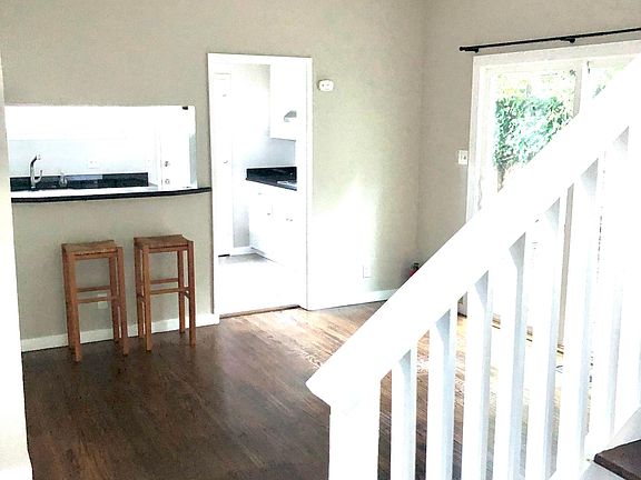 5th image of 436 Live Oak Dr