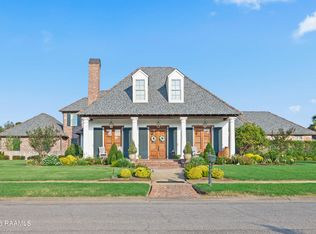 301 Sawgrass Ln, Broussard, LA 70518