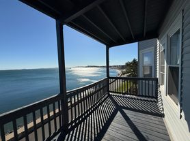 105 Grovers Ave, Winthrop, MA