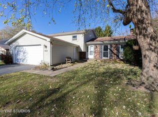 812 Merrill Ln, Grayslake, IL 60030