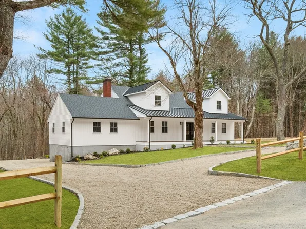 61 Meadowbrook Rd, Carlisle, MA 01741