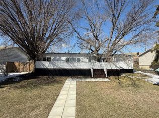 317 E Hillside Ave, Carbon, AB T0M0L0