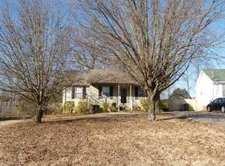 1010 Heydel Cir, Lebanon, TN 37087