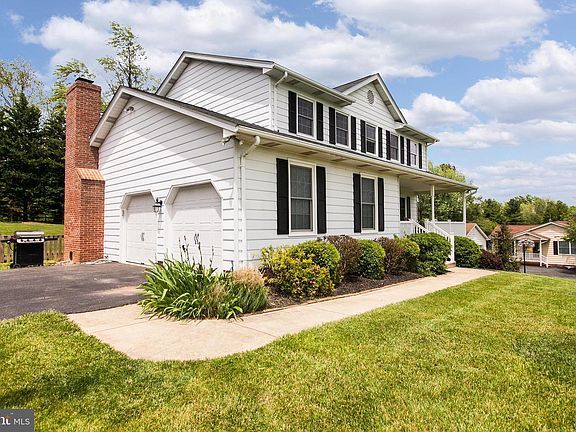 3rd image of 2814 Grandview Dr