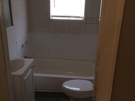 5th image of 601 N Marsalis Ave