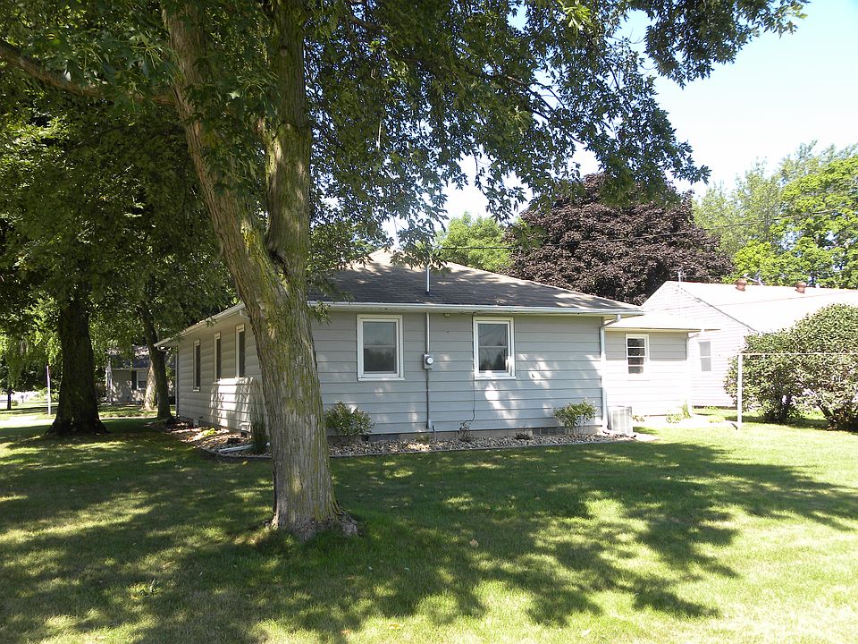 2nd image of 521 S Louisiana Ave