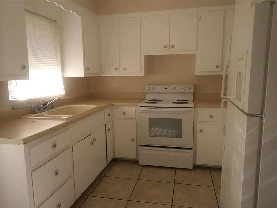 1st image of 3606 Iroquois Ave