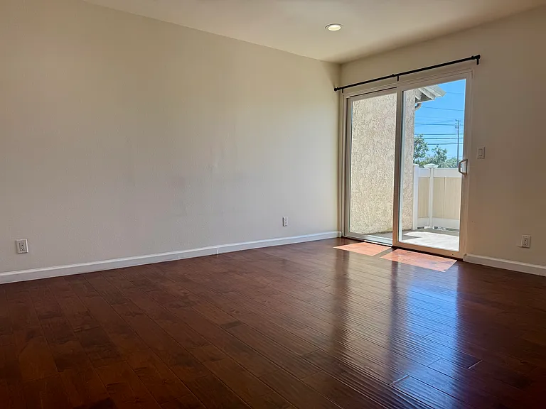 4325 W 182nd St #26 — Photo 7