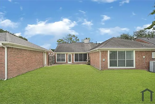3 bed, 1972 sqft, $2,400 — Photo 4
