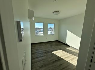 11 Dana Ave APT 408, Hyde Park, MA 02136