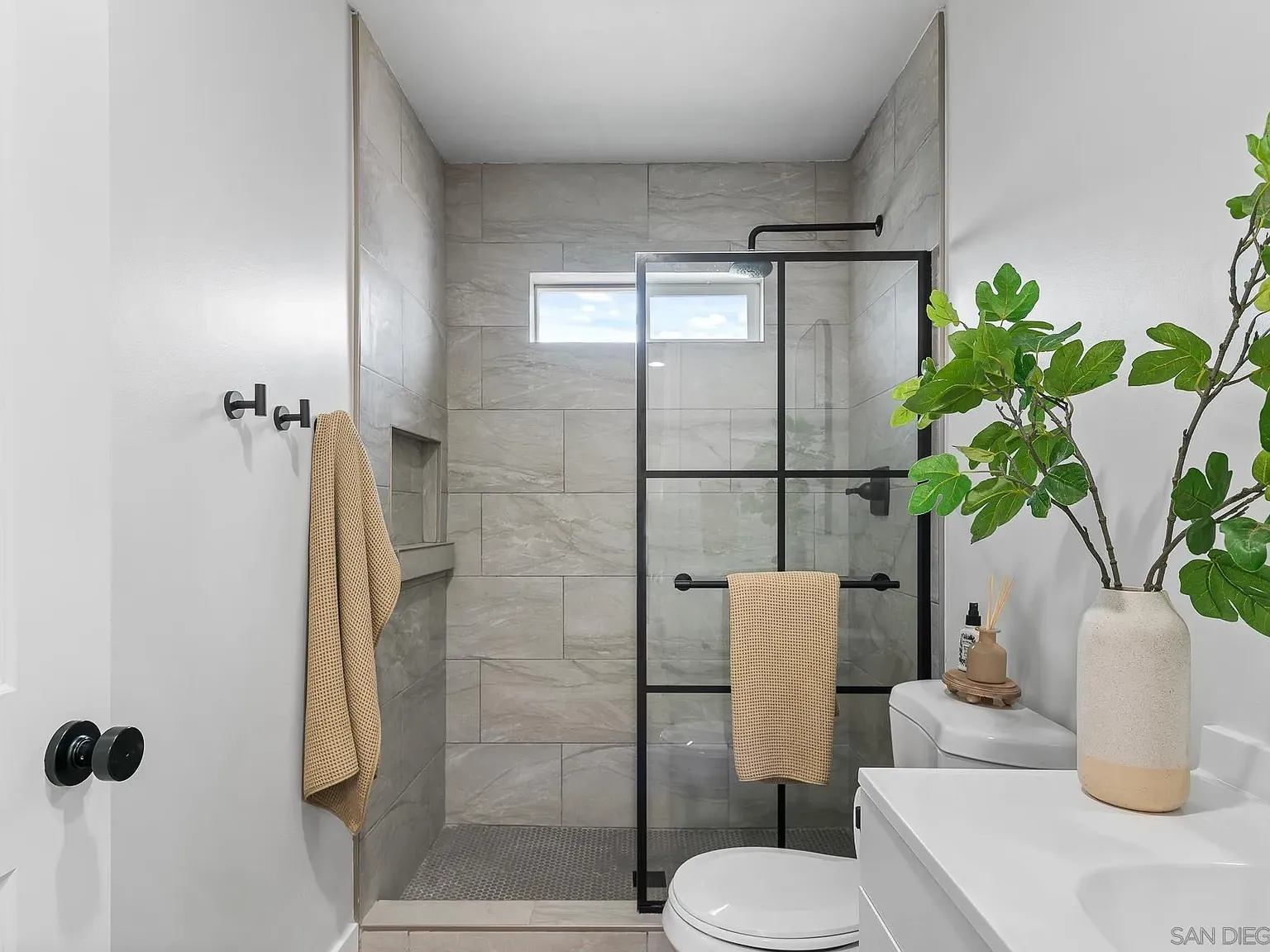 1 bed, 1.0 bath, 600 sqft, $2,250 — Photo 4