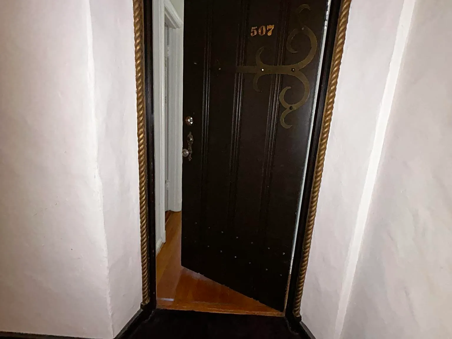 2701 Van Ness Ave APT 507 - Photo 8
