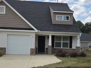 3907 Straw Hat Rd, Greensboro, NC 27410