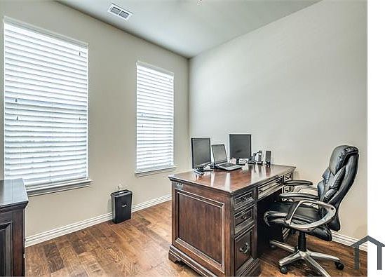 5th image of 809 Bird Creek Dr