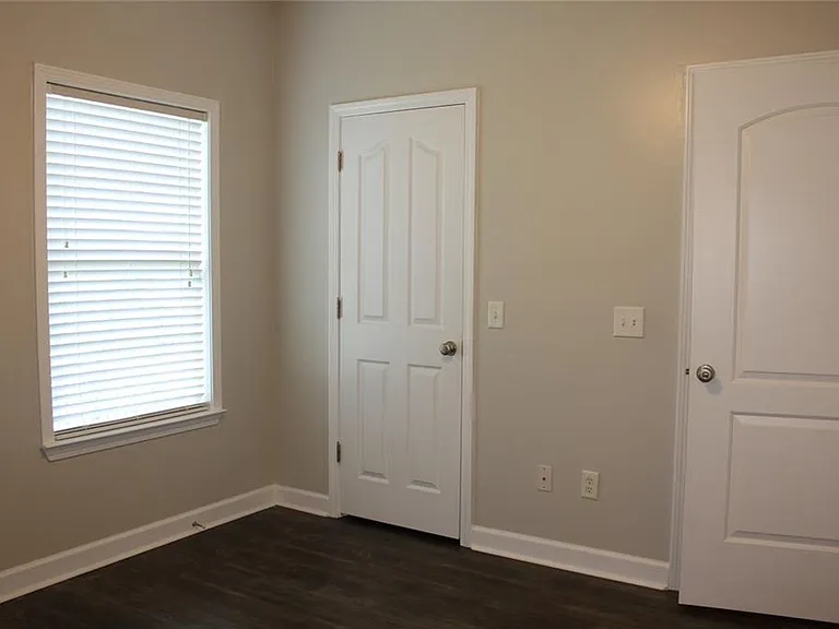 105 Frisco Ln — Photo 11