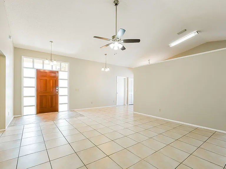 797 Minerva Ln — Photo 5