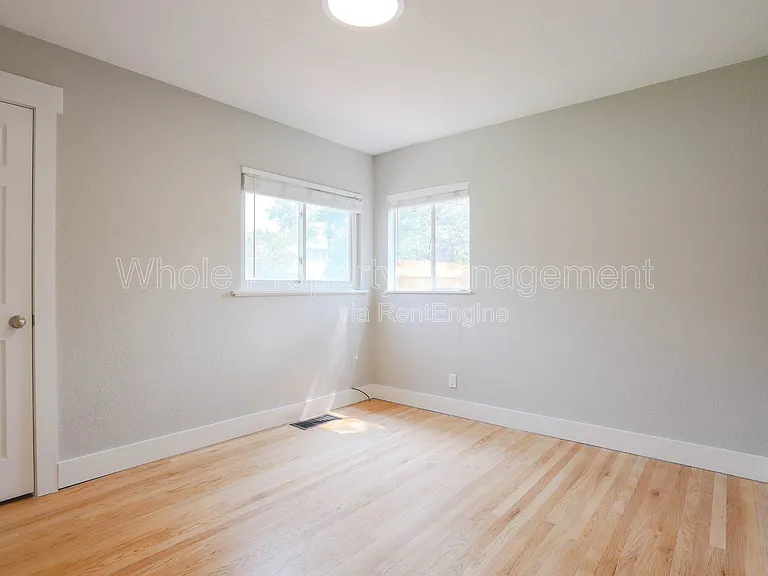 1939 Verbena St — Photo 17