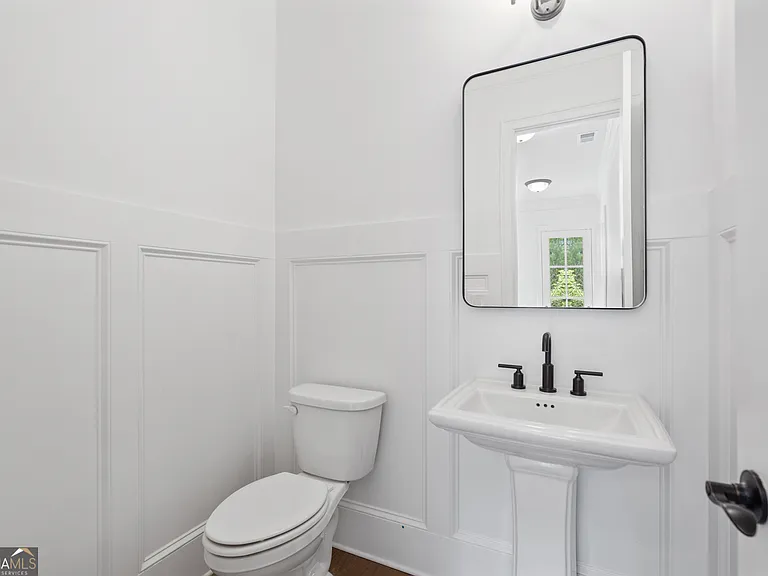 2045 Kent Ct — Photo 47