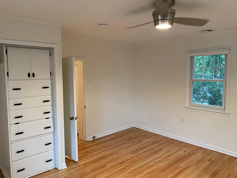 222 Newburg Ave — Photo 35