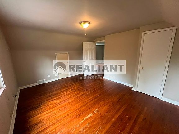 4th image of 2380 N Fort Thomas Ave Unit 2