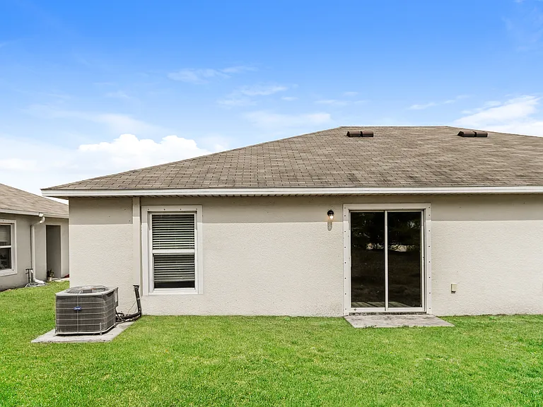 9017 Aegean Cir — Photo 14