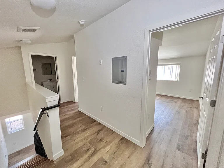 14475 Foothill Blvd #10 — Photo 11