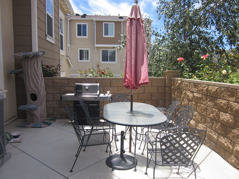2nd image of 315 La Lata Dr Unit 102