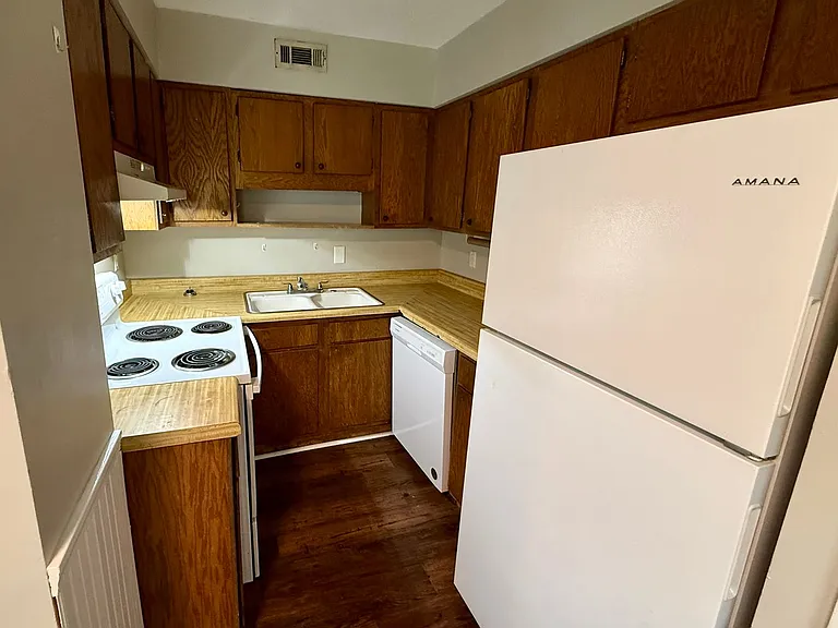 2015 Stonemill Dr — Photo 4