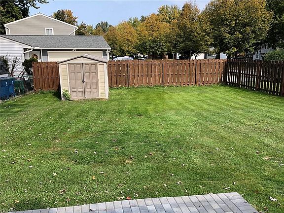 2nd image of 3059 Nantucket Dr