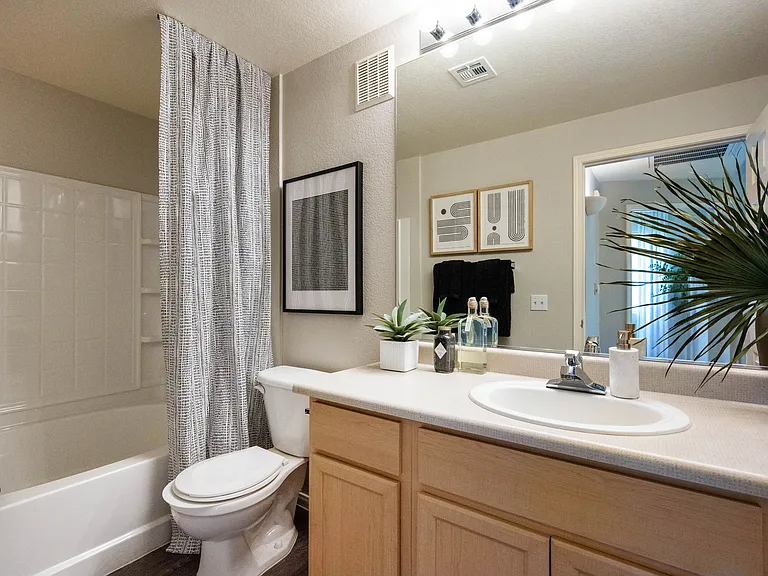 THE CLUBS AT RHODES RANCH APARTMENT HOMES — Photo 11
