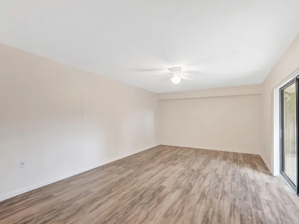 579 Green Springs Place, West Palm Beach, FL 33409