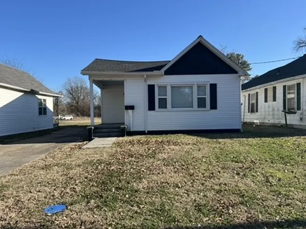 164 Woodward St, Paducah, KY 42003