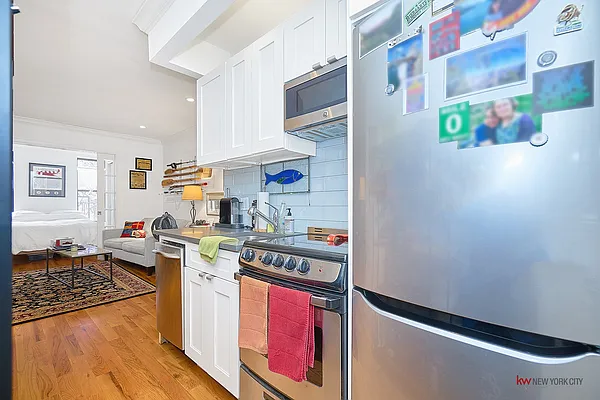 Rented by Keller Williams NYC | media 20