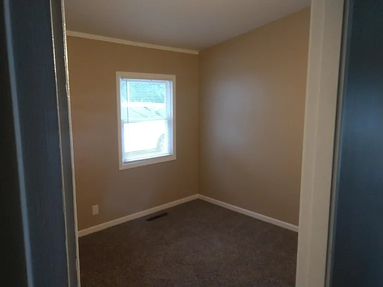 502 N Staffon St — Photo 6