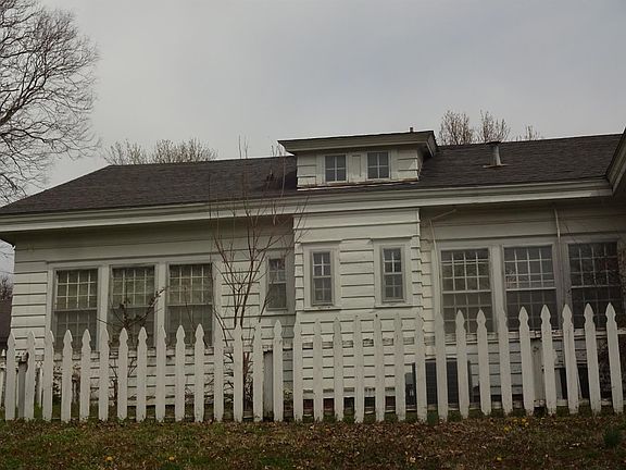 5th image of 1201 N Park Blvd