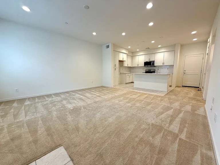 201 Red Brick Dr #2 — Photo 4