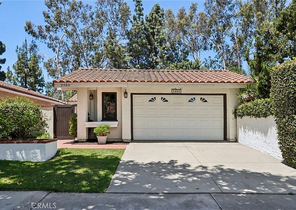 1st image of 25011 Sunset Pl W