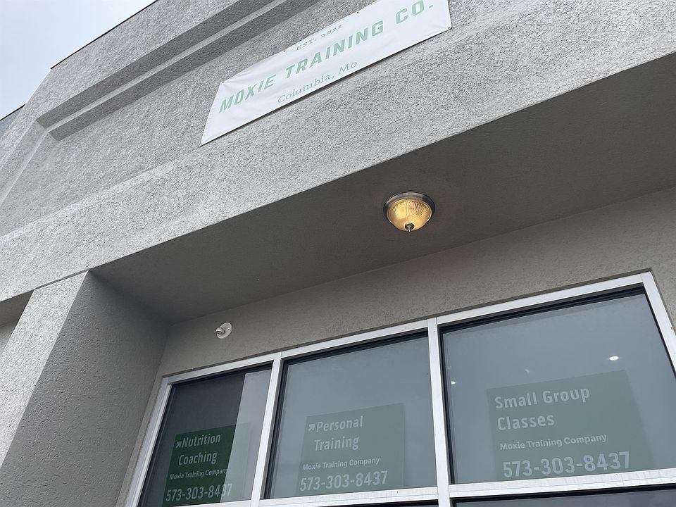 2nd image of 3906 Peachtree Dr Suite D