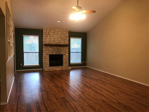 2nd image of 4214 Dauphine Dr