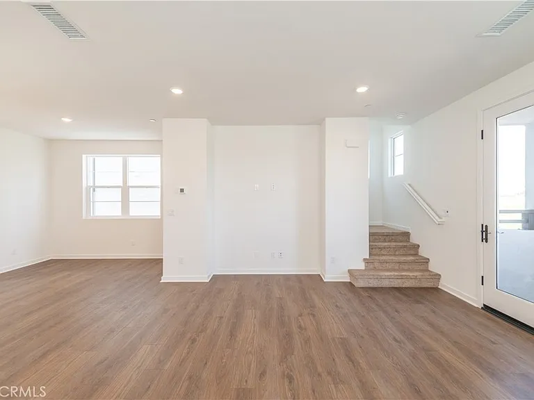 2472 E Stanley Paseo — Photo 9